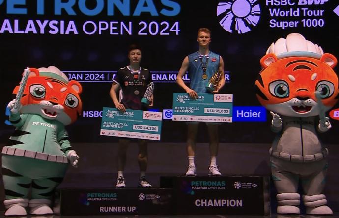 日本队力克泰国队,安赛龙统治全场 日本队力克泰国队,安赛龙统治全场