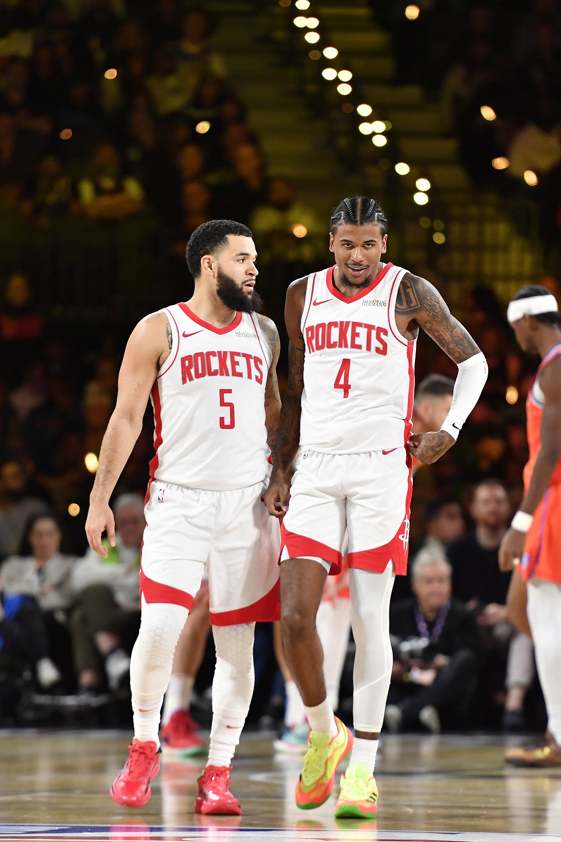 关于火箭轻取篮网，莫兰特关键制胜的信息