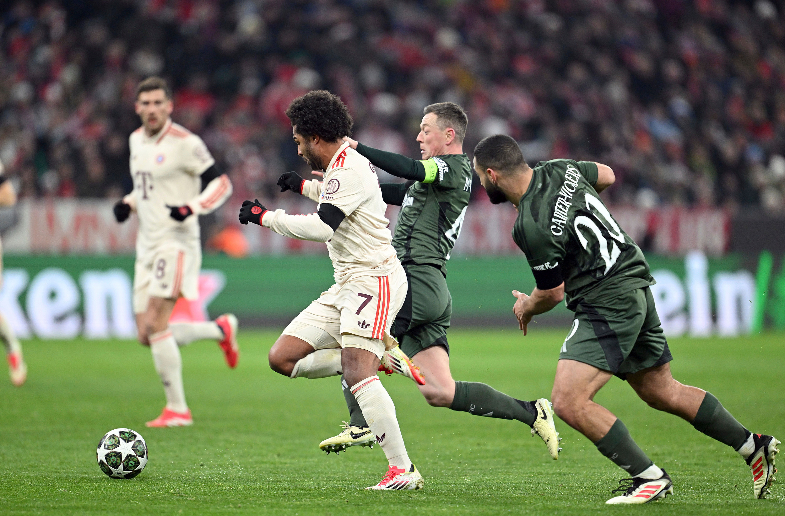 凯尔特人横扫马刺，戈贝尔带队取胜的简单介绍