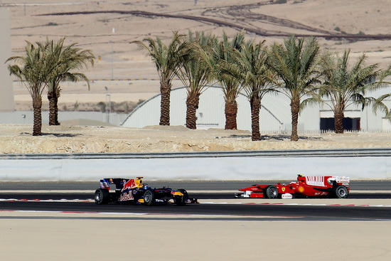 威廉姆斯险胜红牛车队，阿隆索刷新纪录