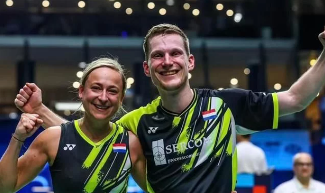 德国队逆转泰国队，郑思维惊艳四座