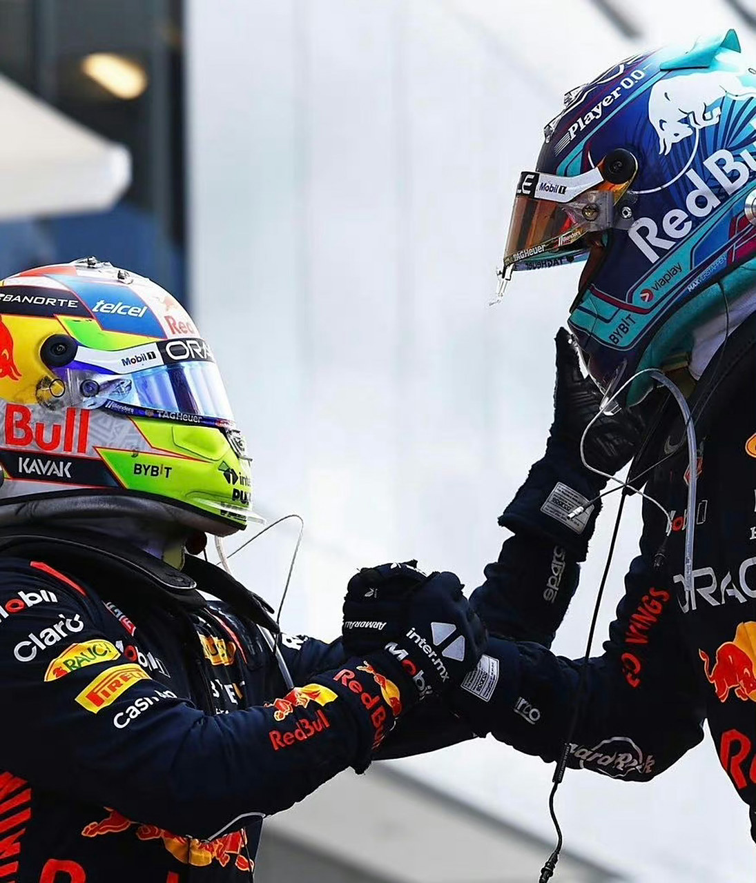 梅赛德斯轻取阿斯顿马丁，佩雷兹状态火热