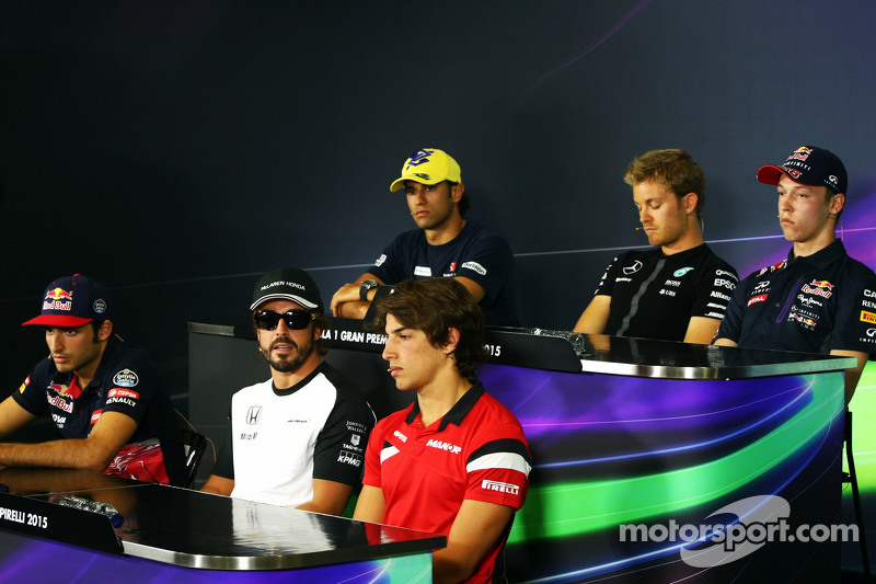 索伯车队完胜威廉姆斯，塞恩斯扛起全队