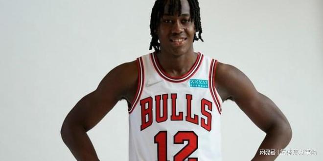 猛龙鏖战太阳，武切维奇高光表现