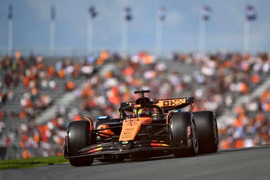 阿斯顿马丁完胜梅赛德斯，皮亚斯特里点燃赛场